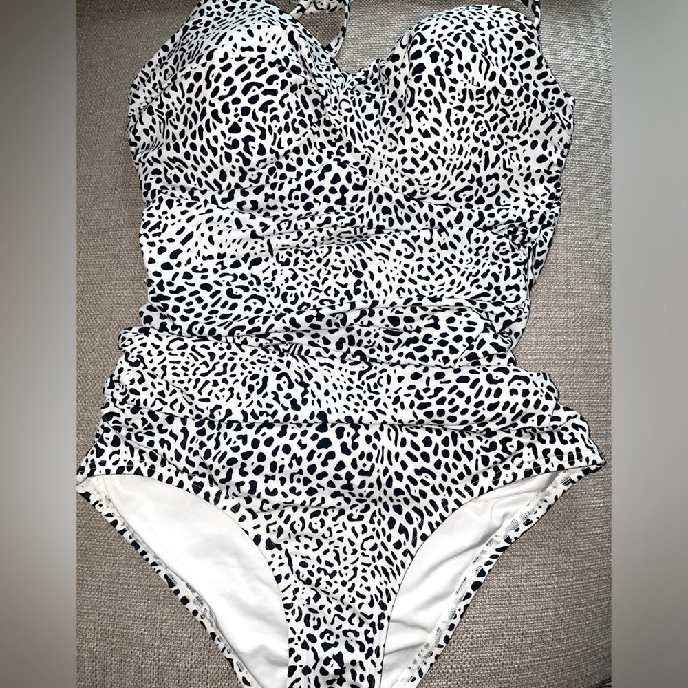 The Harlow Push-Up One-Piece Swimsuit